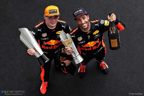 Max Verstappen, Daniel Ricciardo, Red Bull, Sepang, 2017