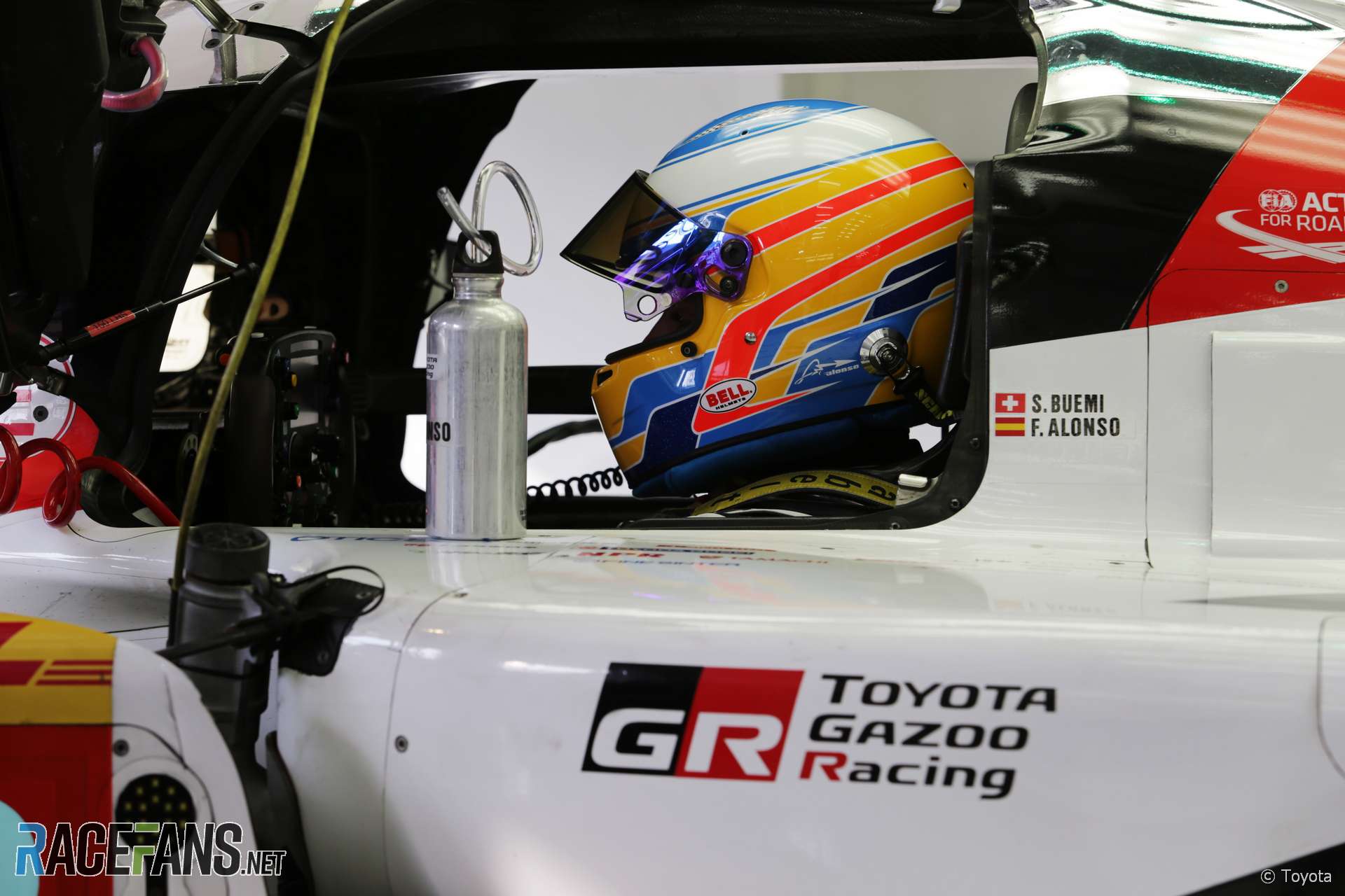 Fernando Alonso, Toyota, World Endurance Championship, Bahrain, 2017