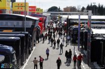 F1 warned not to put jobs at risk with cost cap