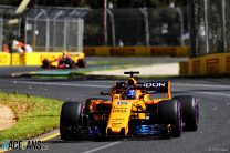 Fernando Alonso, McLaren, Albert Park, 2018