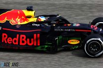 Daniel Ricciardo, Red Bull, Bahrain International Circuit, 2018
