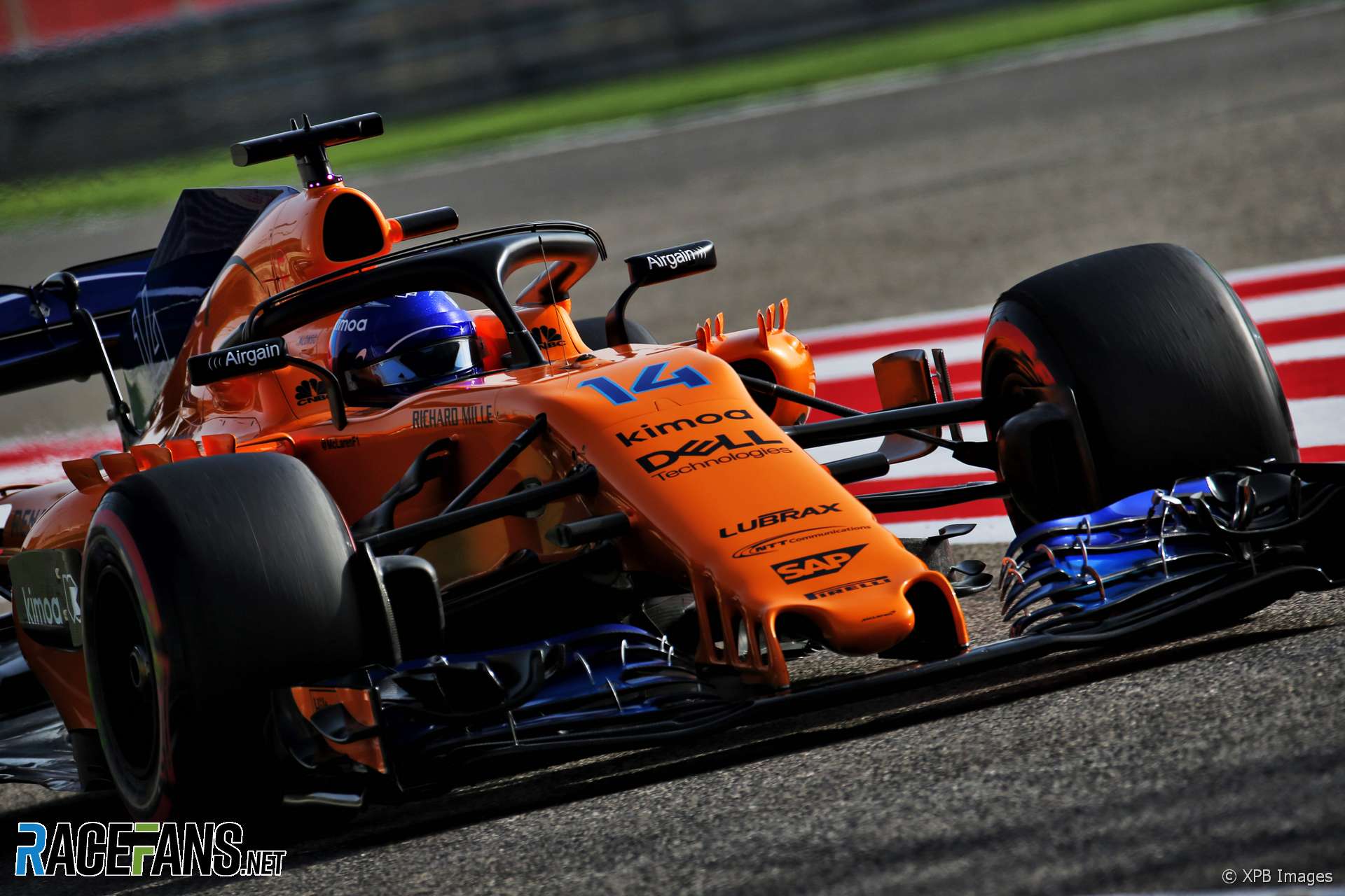 Fernando Alonso, McLaren, Bahrain International Circuit, 2018