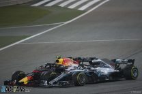 Max Verstappen, Lewis Hamilton, Bahrain Internatinoal Circuit, 2018