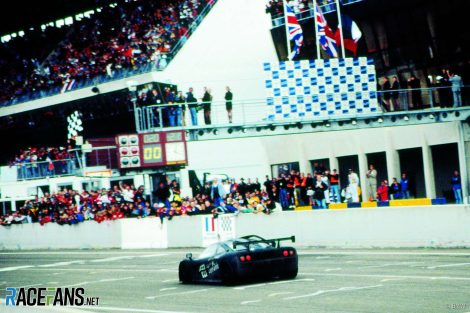 JJ Lehto/Yannick Dalmas/Masanori Seikya, McLaren F1 GTR, Le Mans, 1995