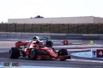 Raikkonen “didn’t know what he was doing” in qualifying incident – Magnussen
