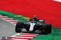 Bottas wins tight all-Mercedes fight for pole in Austria