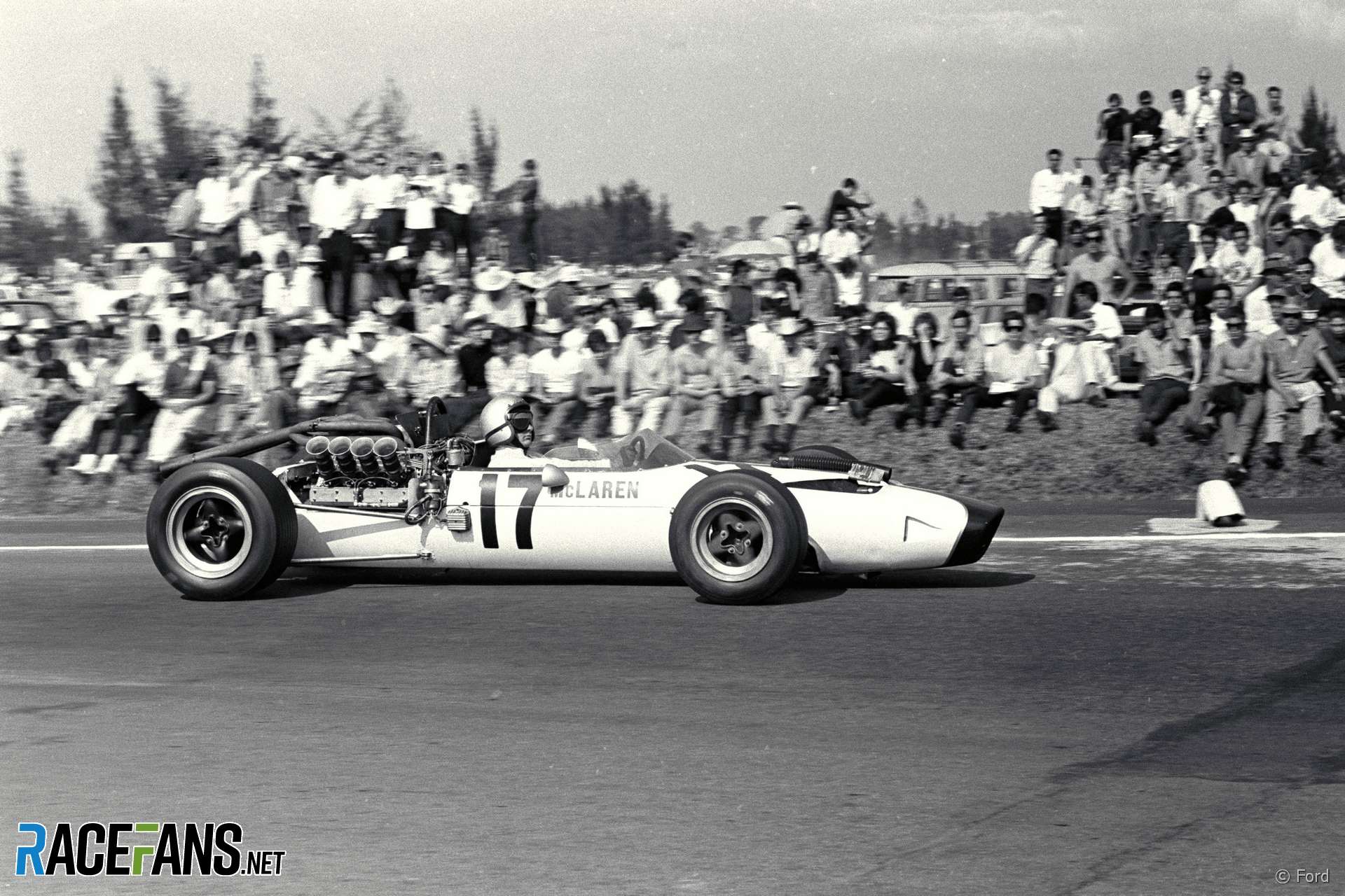 Bruce McLaren, McLaren M2B, Autodromo Hermanos Rodriguez, 1966