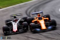Alonso criticises “not very clever” Magnussen but stewards clear both for clash
