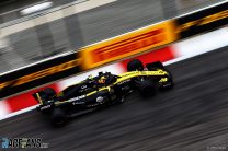 Carlos Sainz Jnr, Renault, Sochi Autodrom, 2018