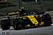 Carlos Sainz Jnr, Renault, Yas Marina, 2018