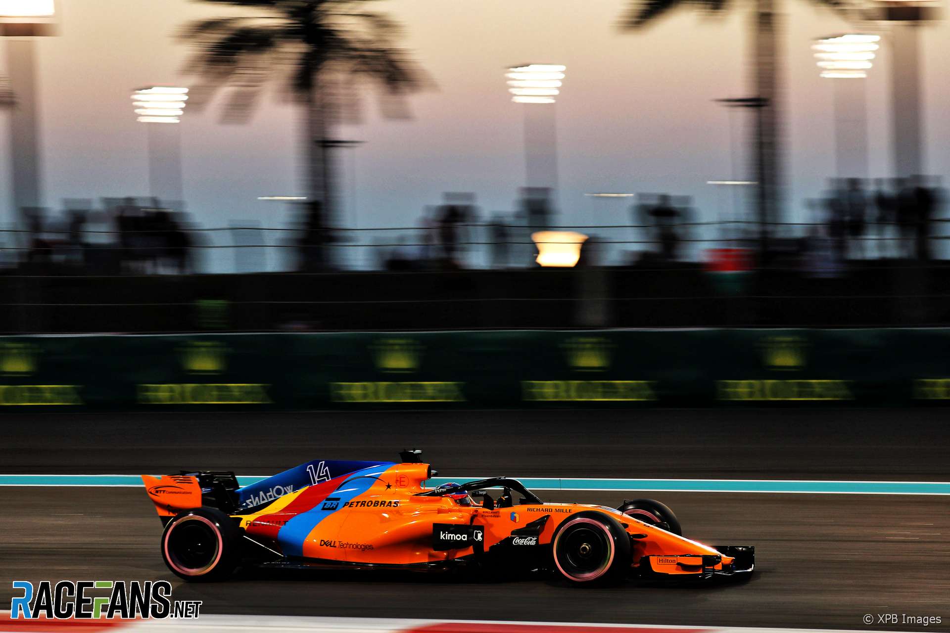 Fernando Alonso, McLaren, Yas Marina, 2018
