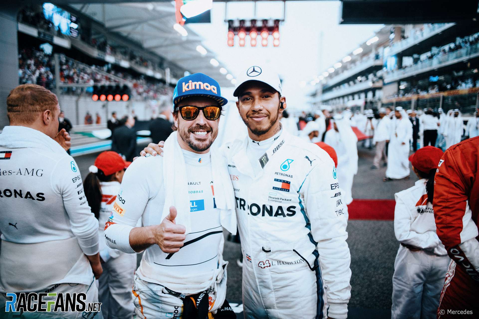 Fernando Alonso, Lewis Hamilton, Yas Marina, 2018