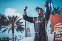Newgarden resists Dixon to open IndyCar season with win