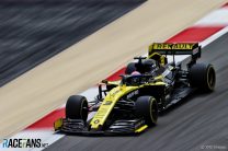 Daniel Ricciardo, Renault, Bahrain International Circuit