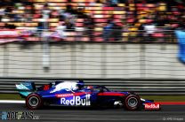 Kvyat “wholly to blame” for first-lap collision with McLarens