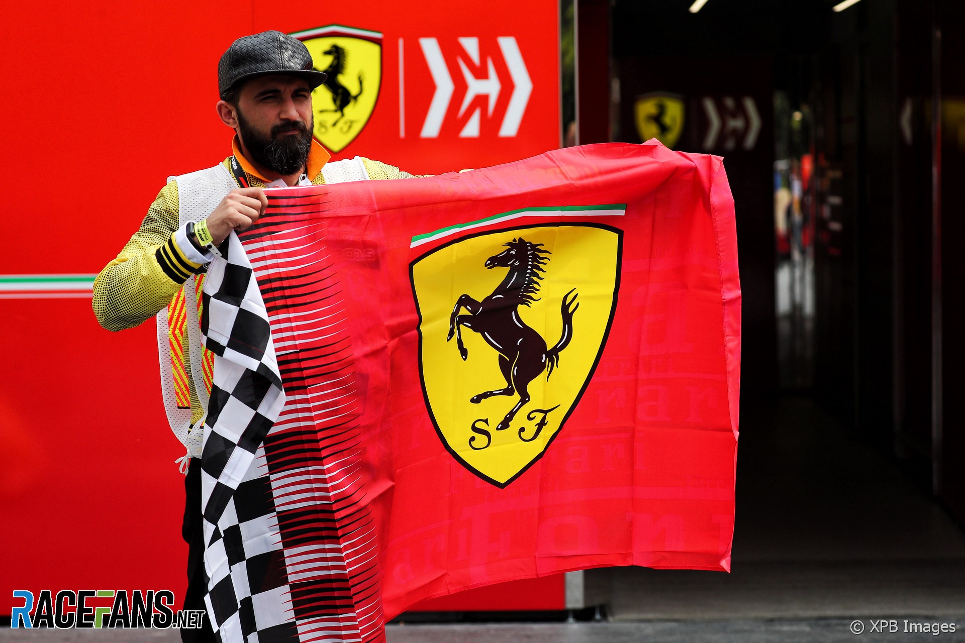 Ferrari fan, Baku City Circuit, 2019