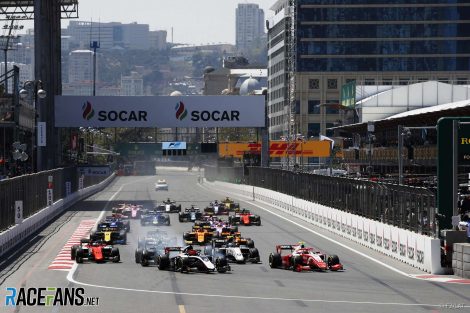 Start, F2 sprint race, Baku, 2019