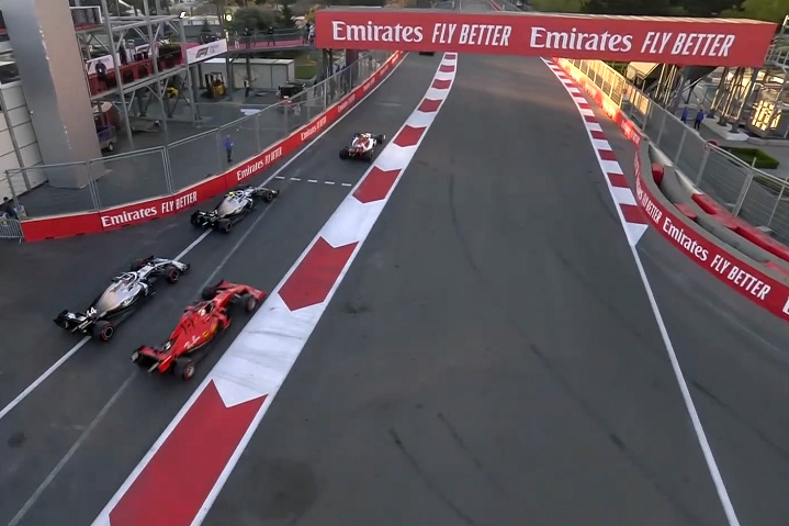 Screenshot: Vettel passes the Mercedes