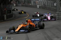 Analysis: How McLaren played the “team game” while Haas “f***ed up”