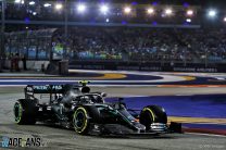 Bottas complains Hamilton spoiled his preparation for final qualifying lap