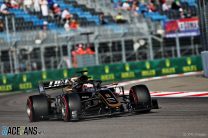 Grosjean doesn’t want to give up Friday practice running for Kubica