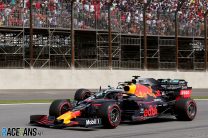 Hamilton was a “sitting duck” for Verstappen due to hard out-lap