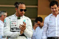 Hamilton ‘75% likely’ to stay at Mercedes, says Wolff