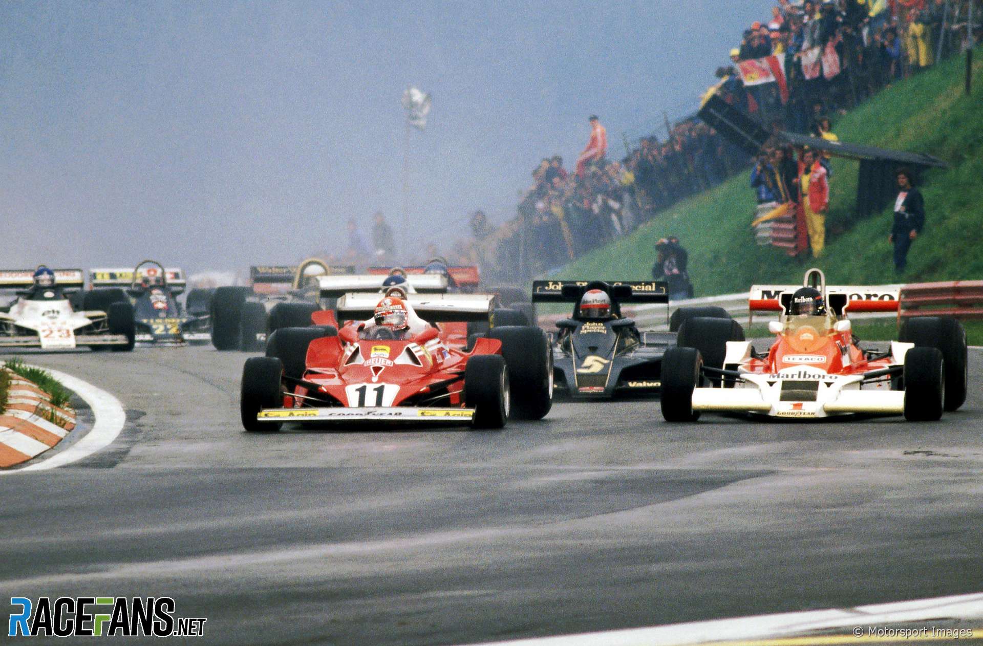 Start, Niki Lauda, James Hunt, Osterreichring, 1977
