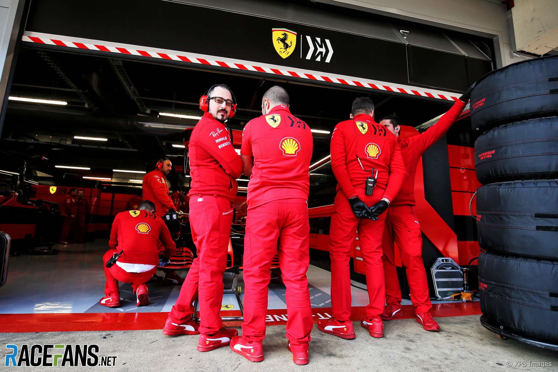 Ferrari mechanics, Circuit de Catalunya, 2020 · RaceFans