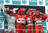 Siegerehrung nach Schumachers Sieg beim Formel  1 Grand Prix von Malaysia
