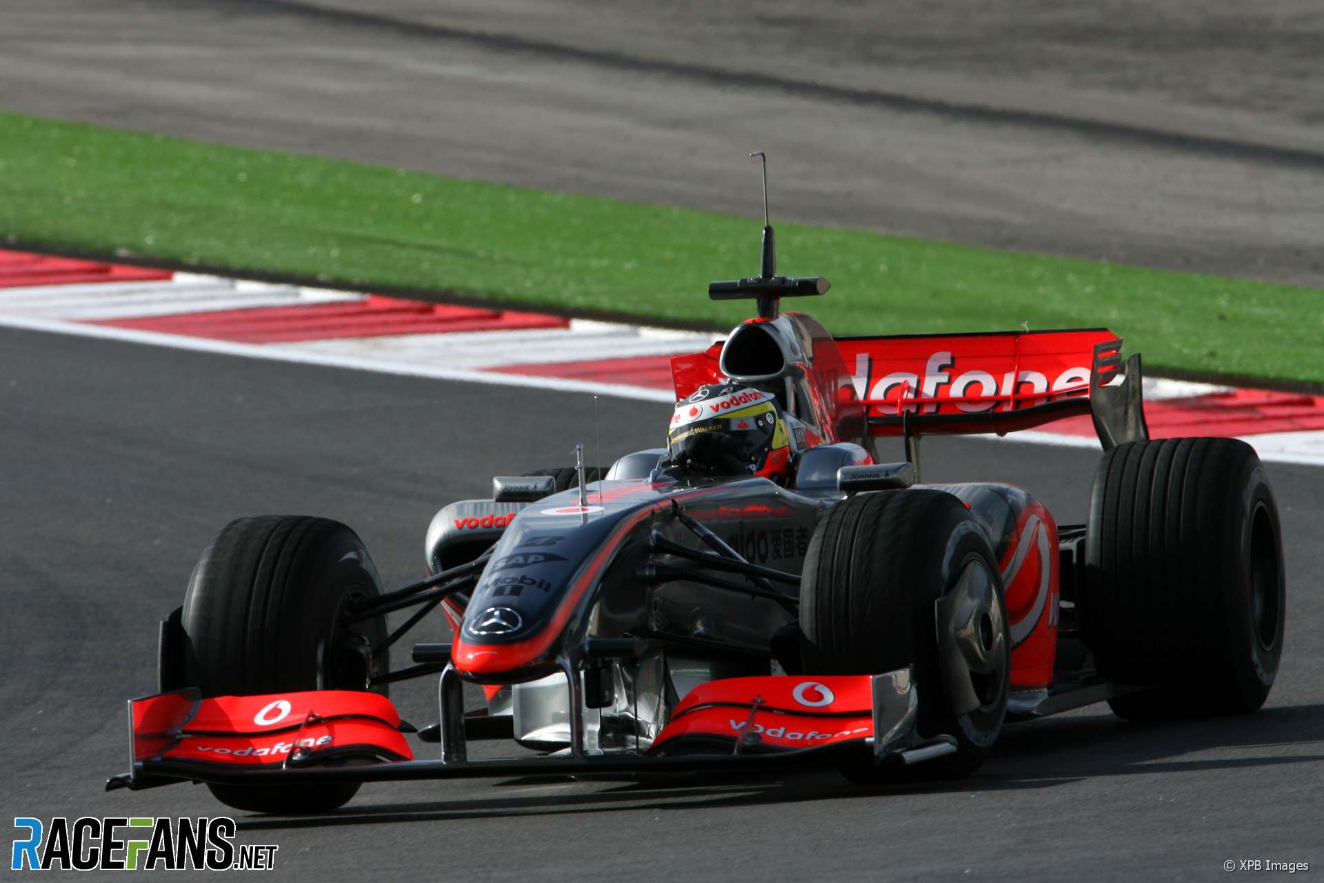 Pedro de la Rosa, McLaren, Autodromo do Algarve, 2009