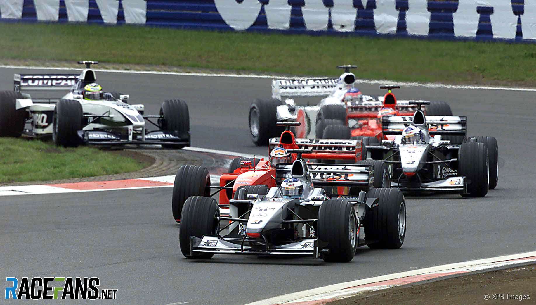 Start, Mika Hakkinen, Michael Schumacher, David Coulthard. Rubens Barrichello, Nurburgring, 2000