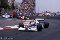 Jean Alesi, Gerhard Berger, Monaco, 1990