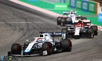 Russell expects to struggle at Spa and Monza with “draggy” Williams
