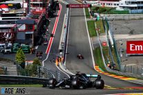 Mercedes expect “worrying moments” at starts and restarts on Sunday
