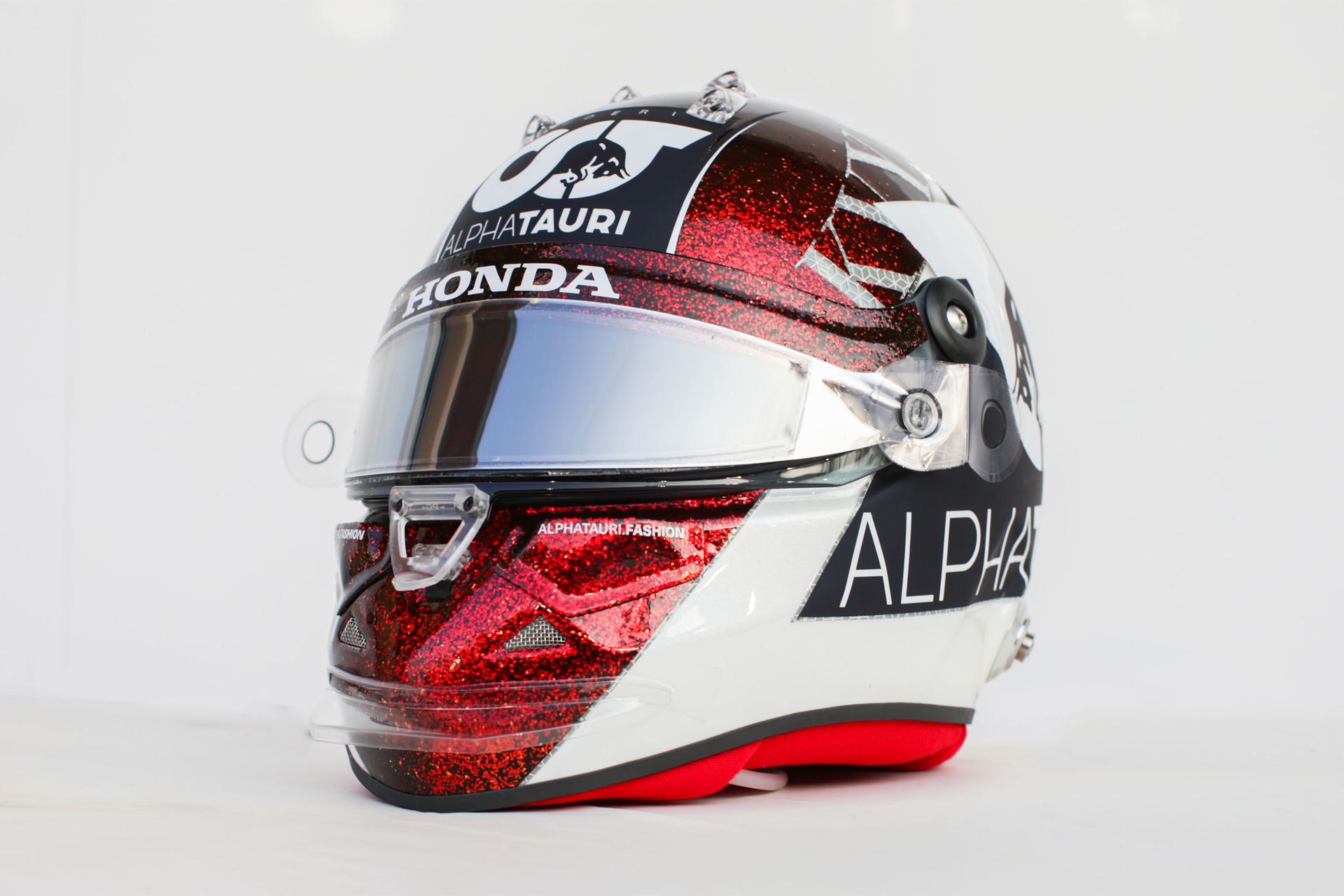 Daniil Kvyat's 2020 Abu Dhabi Grand Prix helmet