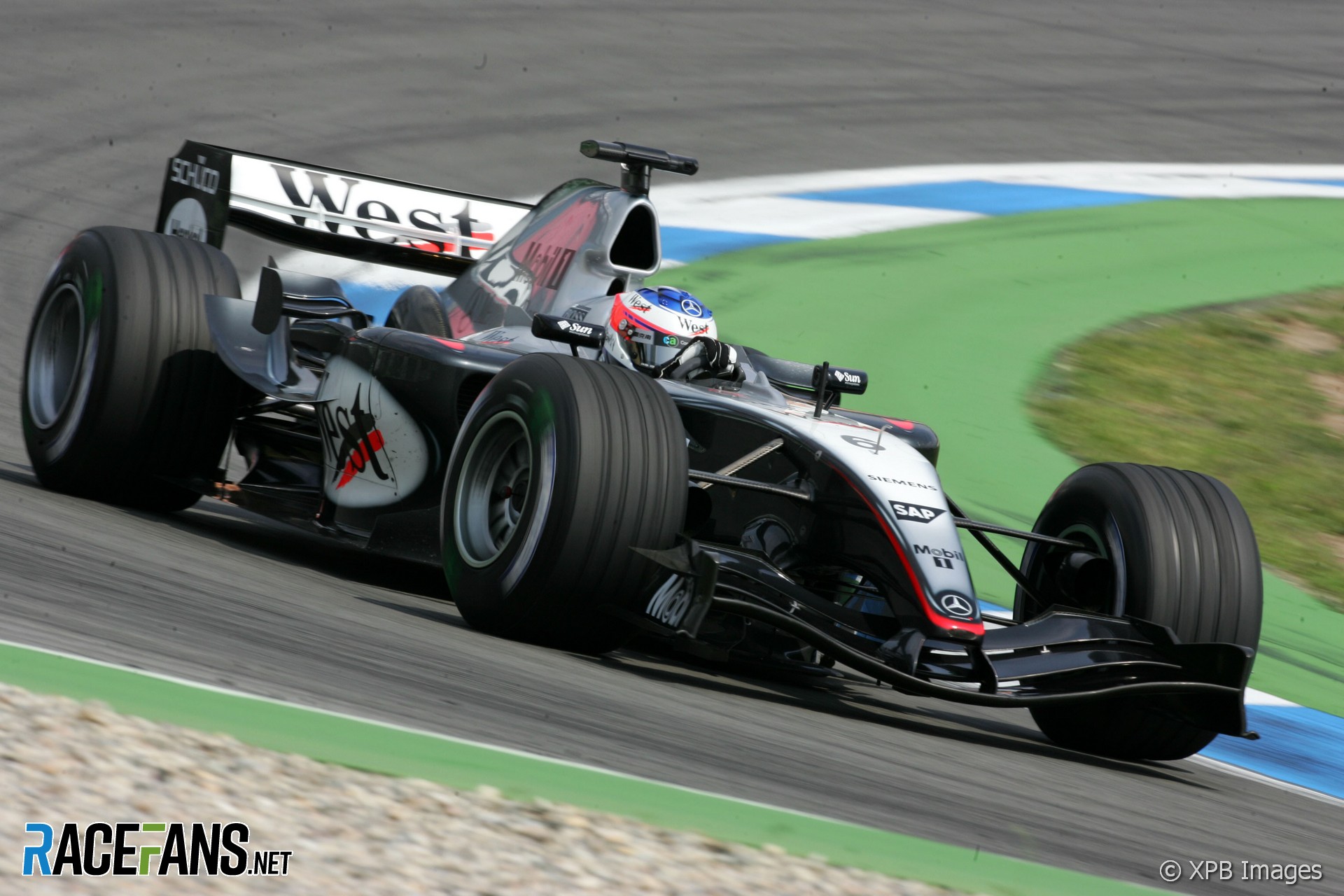 Kimi Raikkonen, McLaren, Hockenheimring, 2004
