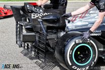 Mercedes AMG F1 W12 rear wing, Bahrain International Circuit, 2021