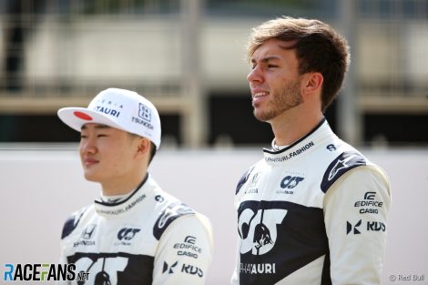 Yuki Tsunoda, Pierre Gasly, AlphaTauri, Bahrain International Circuit, 2021