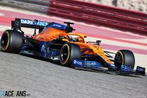Daniel Ricciardo, McLaren, Bahrain International Circuit, 2021