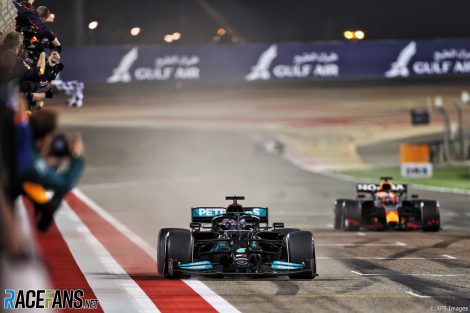Lewis Hamilton, Max Verstappen, Bahrain International Circuit, 2021