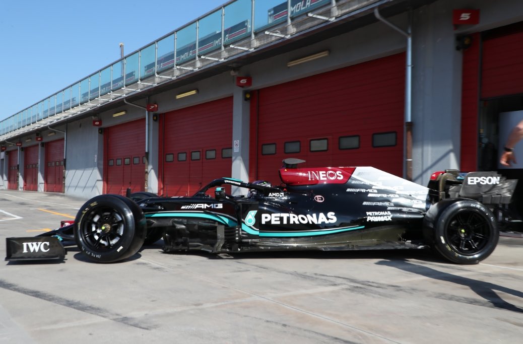 Lewis Hamilton, Pirelli 18 inch tyre test, Imola, 2021