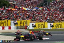 Vettel resists Hamilton to win in Spain