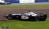 F1 in Silverstone, Rennen am Sonntag, David Coulthard bei einem seiner Ausrutscher