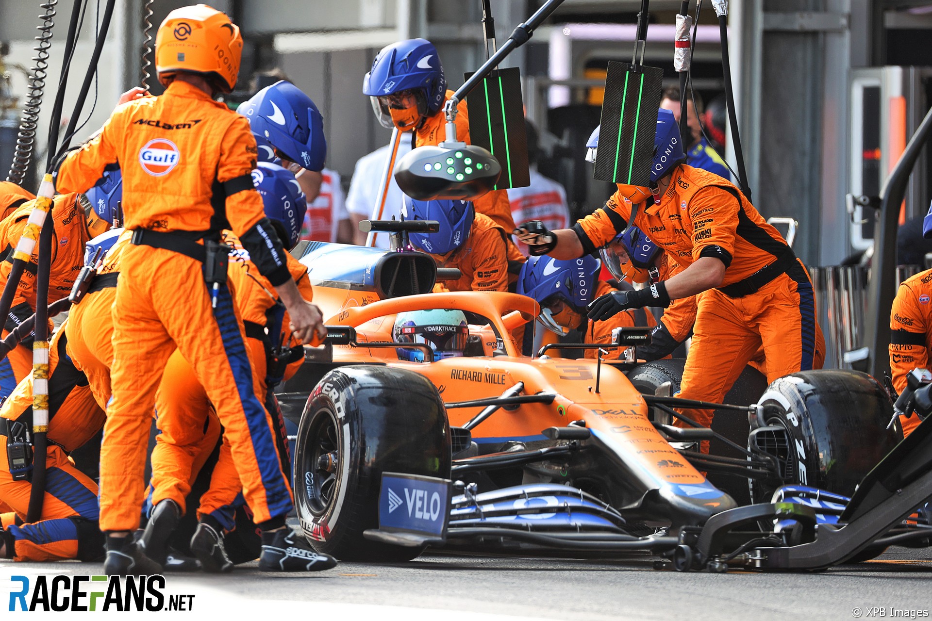 Daniel Ricciardo, McLaren, Baku City Circuit, 2021