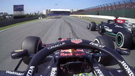 Screenshot: Max Verstappen and Lewis Hamilton on lap 48 of the 2021 Sao Paulo Grand Prix