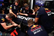 Red Bull confident in repairs to “cracked” rear wing