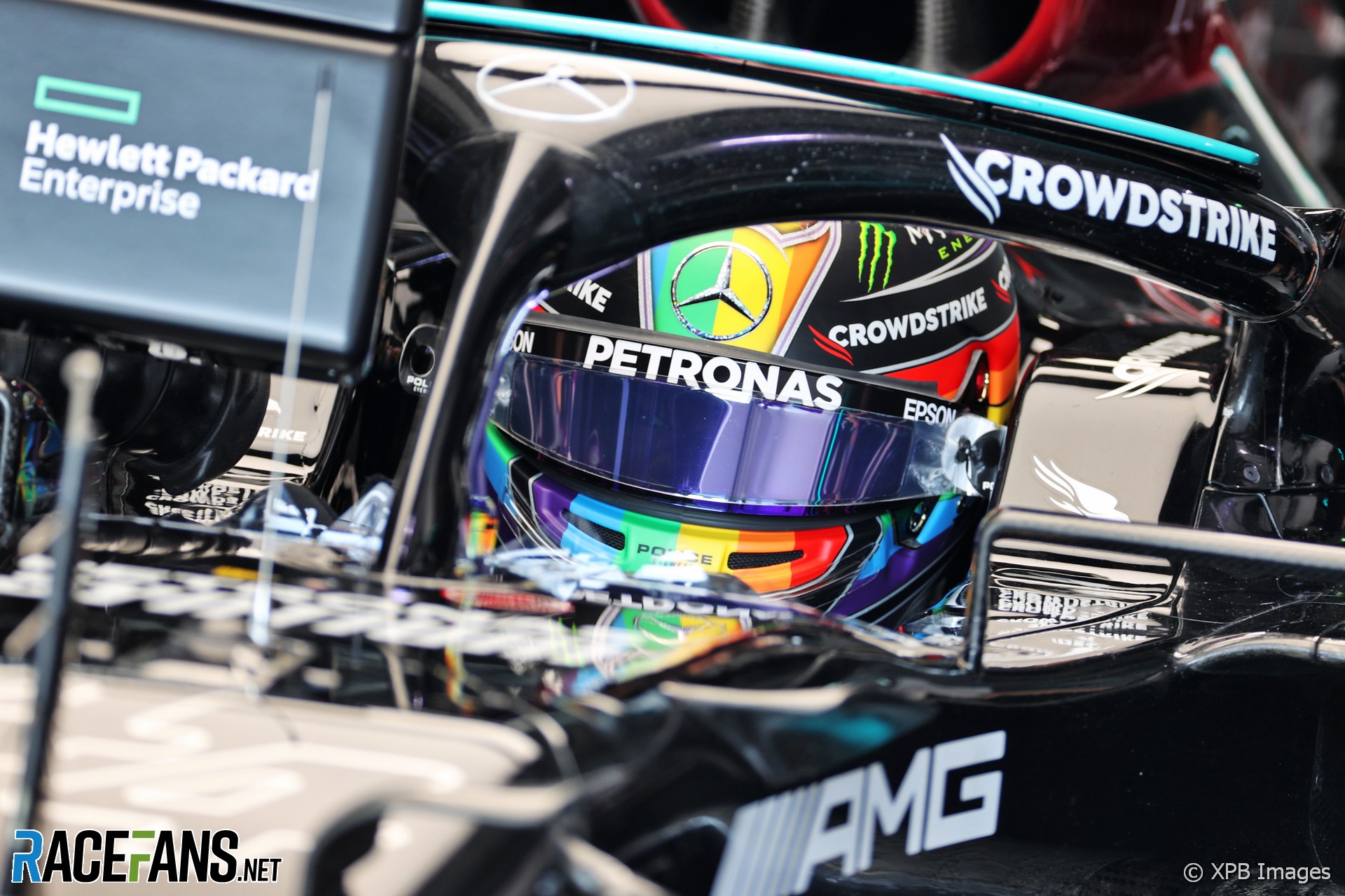 Lewis Hamilton's 2021 Qatar Grand Prix helmet