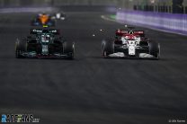 Kimi Raikkonen, Alfa Romeo, Jeddah Corniche Circuit, 2021