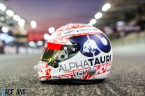 Yuki Tsunoda’s 2021 Abu Dhabi Grand Prix helmet